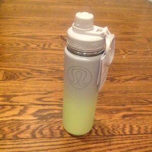 Gradient Color Water Bottle, 24 oz, NWOT